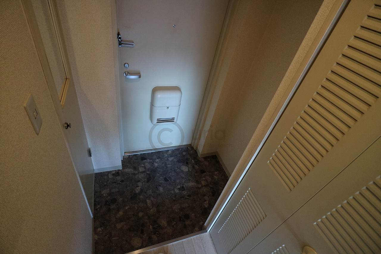 メゾン・ド・六甲パート３の玄関