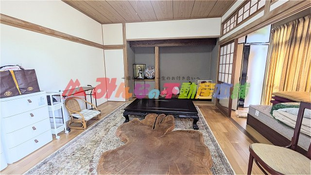 荒木町下荒木中古住宅の洋室