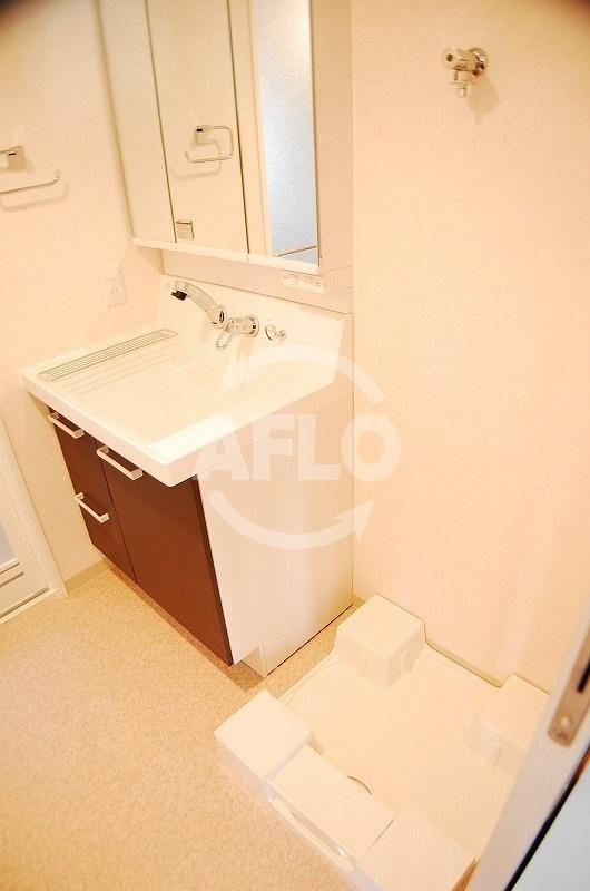 エステムコート難波サウスプレイスⅢラ・パーク　　大国小学校区の洗面所|エステムコート難波サウスプレイスIIIラ・パーク　洗面脱衣所