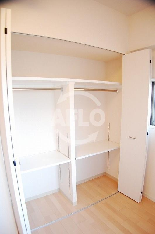 エステムコート難波サウスプレイスⅢラ・パーク　　大国小学校区の収納|エステムコート難波サウスプレイスIIIラ・パーク　クローゼット