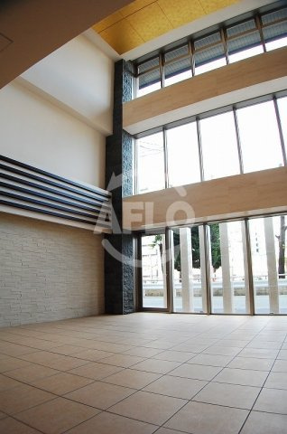 エステムコート難波サウスプレイスⅢラ・パーク　　大国小学校区のロビー|エステムコート難波サウスプレイスIIIラ・パーク　ロビー