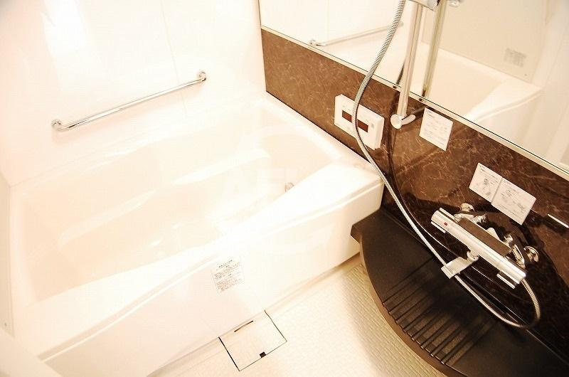 エステムコート難波サウスプレイスⅢラ・パーク　　大国小学校区の浴室|エステムコート難波サウスプレイスIIIラ・パーク　浴室