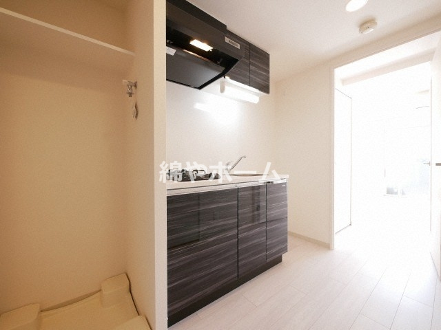 ファステート難波WESTパークのキッチン|お料理しやすいキッチンです