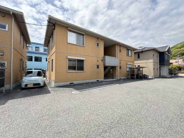 ヴィラージュヌフ Ⅵ棟の外観