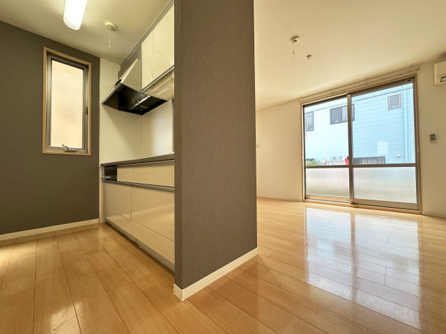 ヴィラージュヌフ Ⅵ棟の居間・リビング