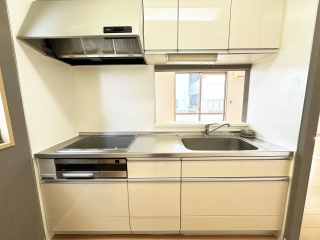 ヴィラージュヌフ Ⅵ棟のキッチン