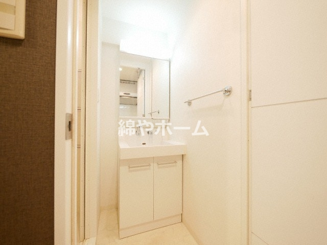 プロシード難波ディオスの洗面所|使いやすい洗面所です