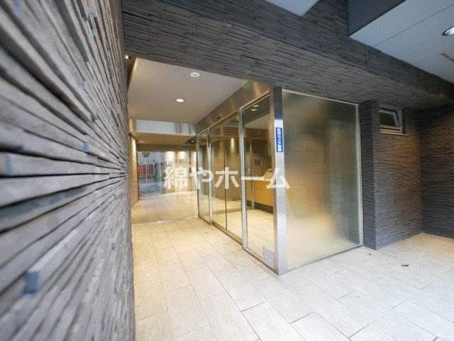 プロシード難波ディオスのエントランス|建物の内部です