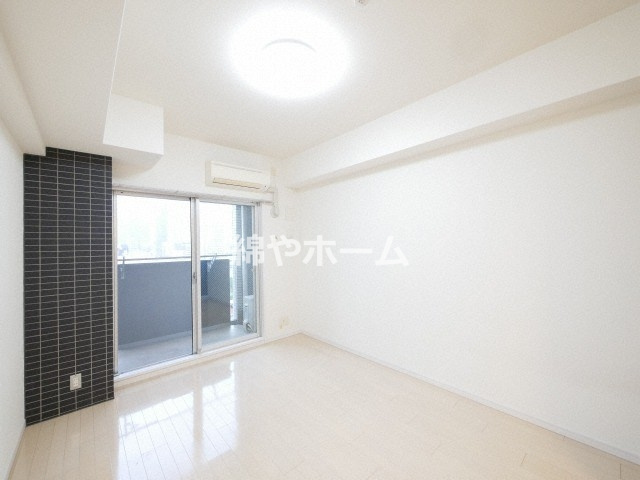 プロシード難波ディオスの居間・リビング|ゆったりとした居間です