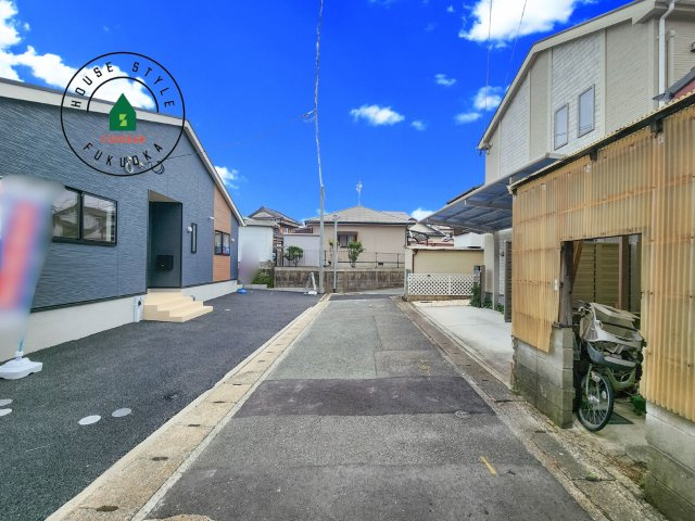 福岡市西区上山門2丁目第13-1棟（1号棟）の前面道路含む現地写真|前面道路です。
