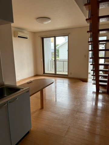 群馬県桐生市　2棟一括の居間・リビング