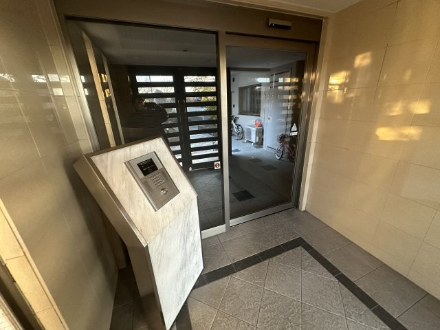 ルシアンアンサンブルのエントランス