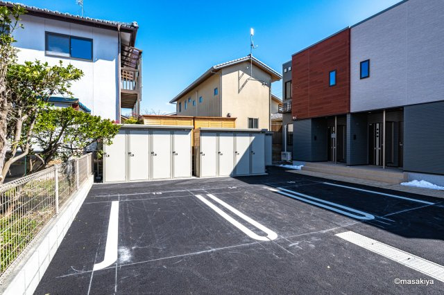 グランドハーモニーの駐車場