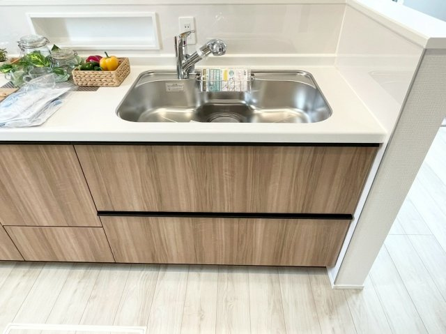 【キッチン】 | 佐倉市臼井田１号棟 | 最短即日のご見学も承ります。お気軽に０４７６－３７－３８８８までお問合せ下さい！