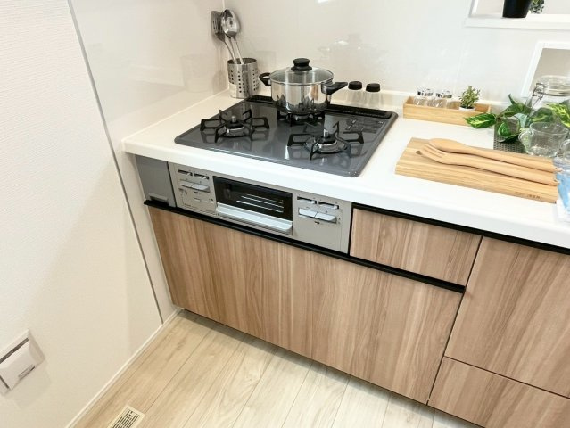 【キッチン】 | 佐倉市臼井田１号棟 | 最短即日のご見学も承ります。お気軽に０４７６－３７－３８８８までお問合せ下さい！