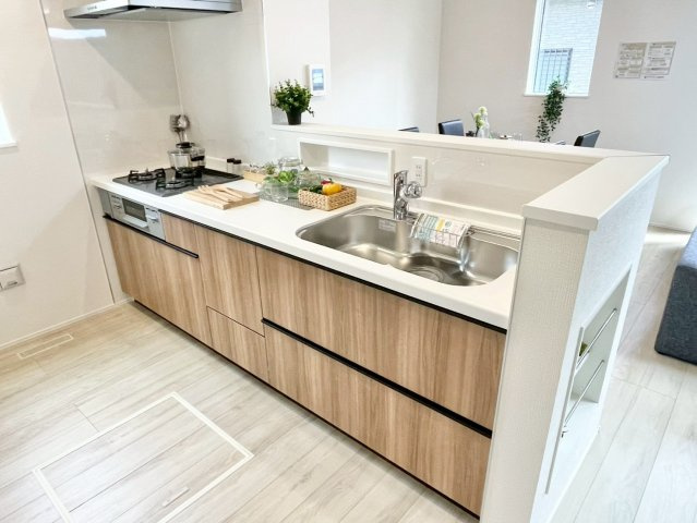 【キッチン】 | 佐倉市臼井田１号棟 | 最短即日のご見学も承ります。お気軽に０４７６－３７－３８８８までお問合せ下さい！