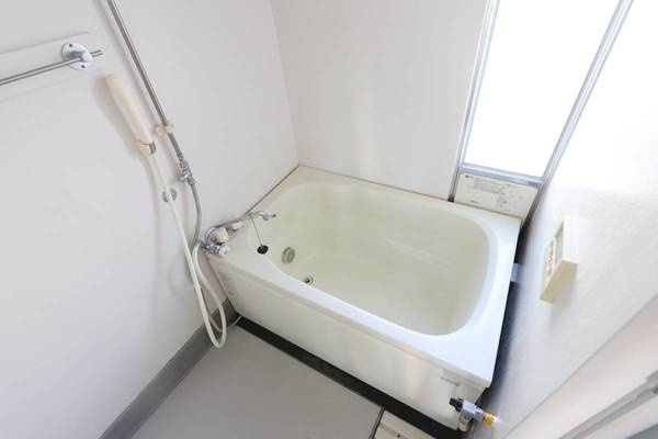 ビレッジハウス今宿1号棟の浴室|ビレッジハウスの同一物件・同一タイプの間取りの写真です