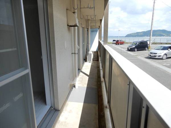 ビレッジハウス今宿3号棟のバルコニー|ビレッジハウスの同一物件・同一タイプの間取りの写真です