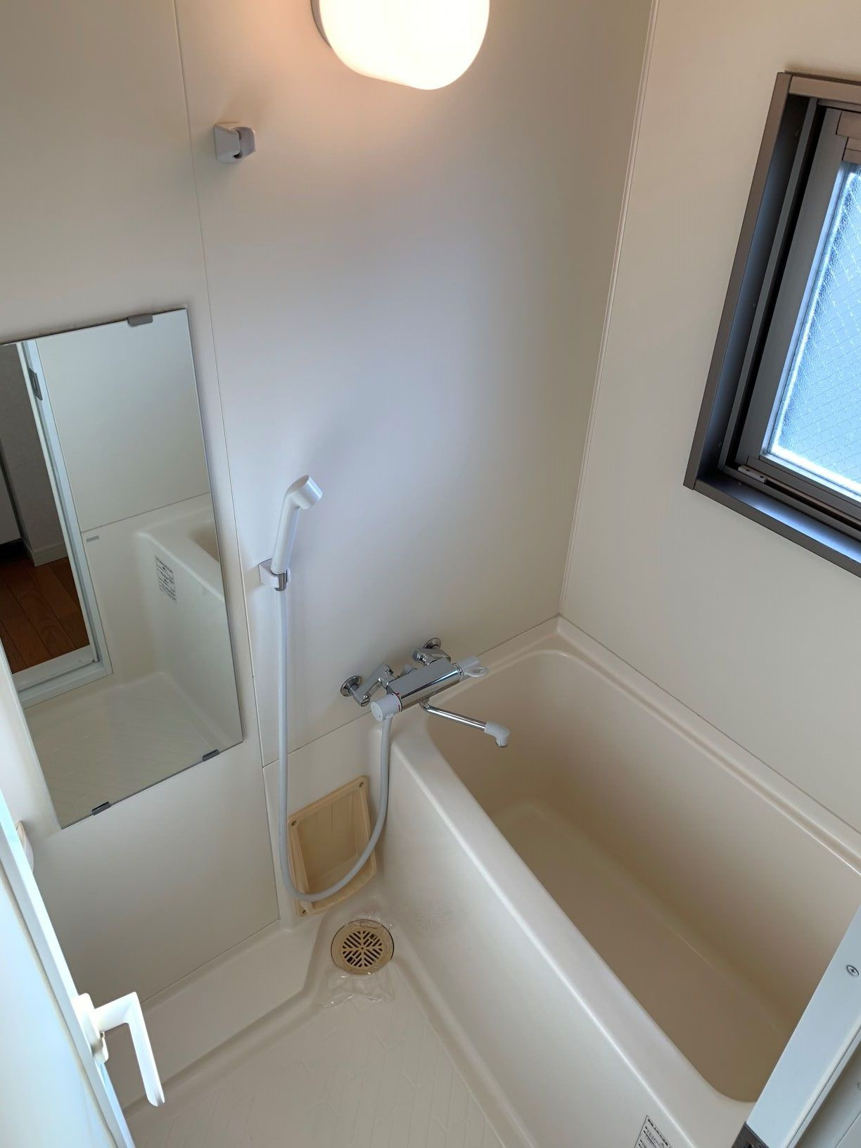 新品家具付きマンション天神26(KaGood福岡)の浴室