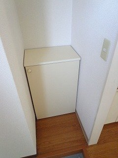 シャトレーハイツ佐藤の玄関