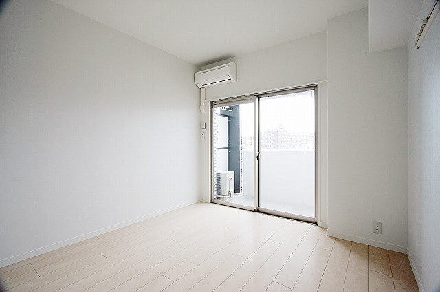 エンクレスト天神CLASSの居間・リビング