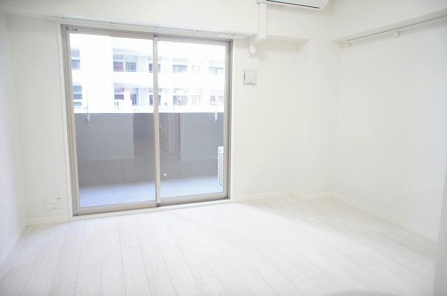 エンクレスト舞鶴Ⅱの居間・リビング