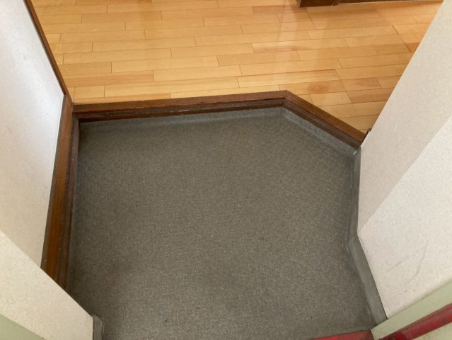 フォーサイト老司Renatusの玄関|同建物別部屋 現況優先