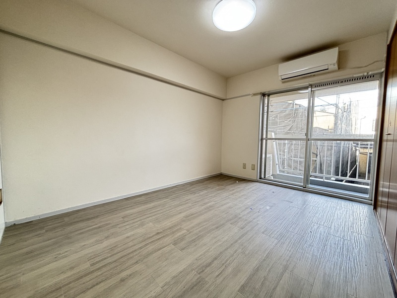 エーデルハイツの居間・リビング