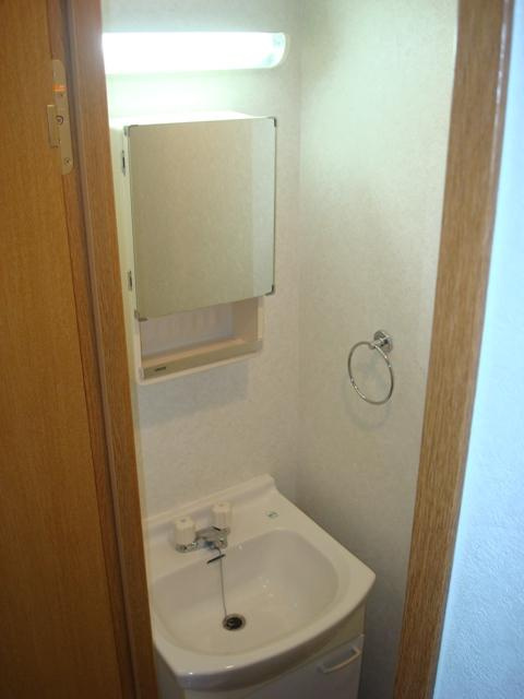 新品家具付きマンション港21(KaGood福岡)の洗面所