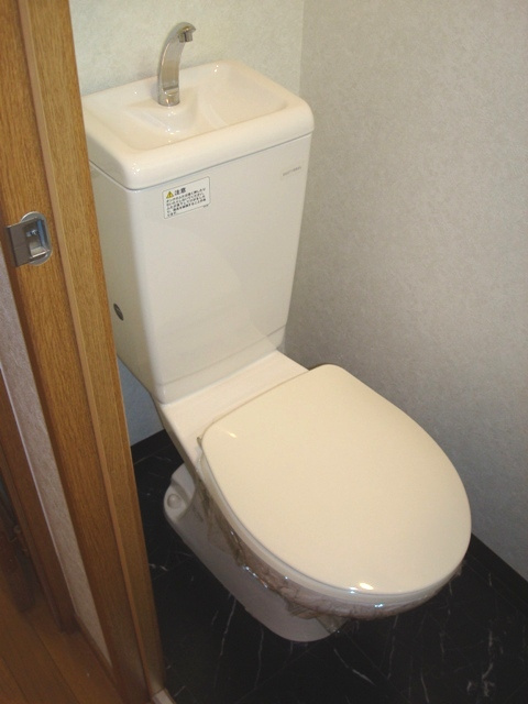 新品家具付きマンション港21(KaGood福岡)のトイレ