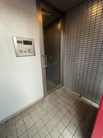 レジデンス千駄木のエントランス