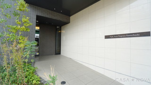 パークアクシス名古屋山王橋のエントランス|落ち着いたエントランスです