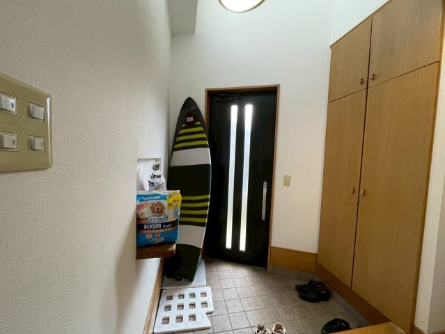 ひたちなか市田彦　中古戸建の玄関