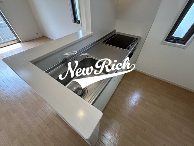 前橋市三俣町３丁目のアパートのキッチン