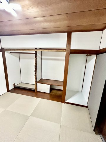 シーバス岩田町5丁目一戸建の収納