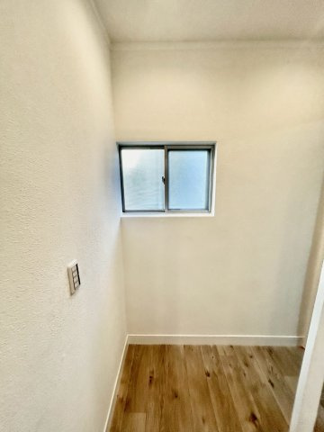 シーバス岩田町5丁目一戸建のその他|窓