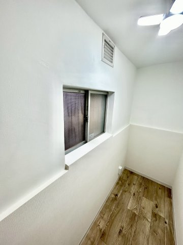 シーバス岩田町5丁目一戸建のその他|窓