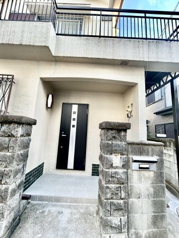 シーバス岩田町5丁目一戸建のエントランス