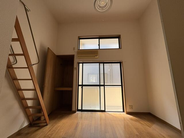 メゾン早良Ⅰの居間・リビング