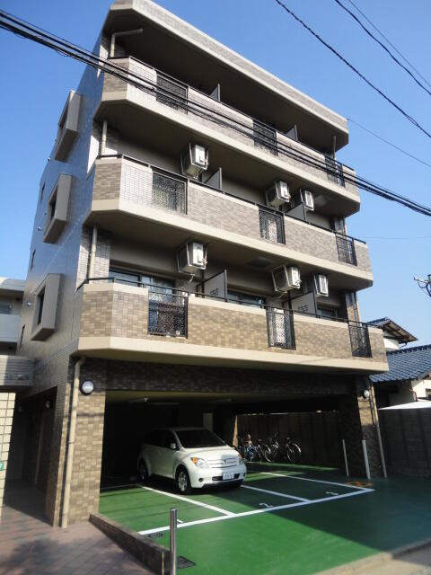 イルレーヌ室見の外観