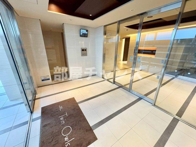 Twin Owls(ツインアウルズ)のエントランス