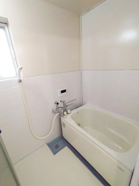 実穂マンションの浴室