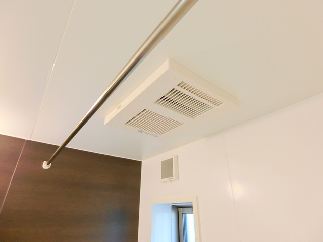 モレスコル　Nの設備|★浴室乾燥機付きバスルームです♪