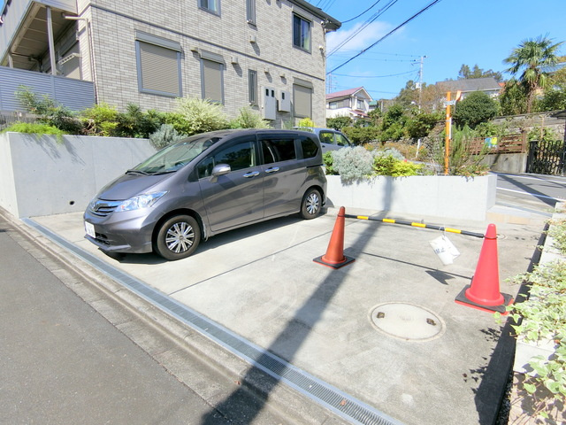 モレスコル　Nの駐車場|★敷地内駐車場・バイク置場★