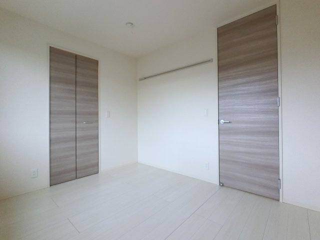 バードネイチャー A棟の洋室