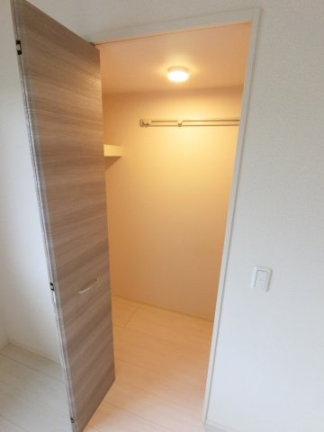 バードネイチャー A棟の収納