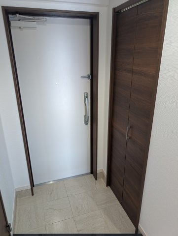 プレジデンス ざ 荒江の玄関