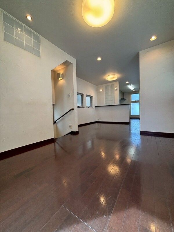 柿の木坂一丁目戸建の居間・リビング