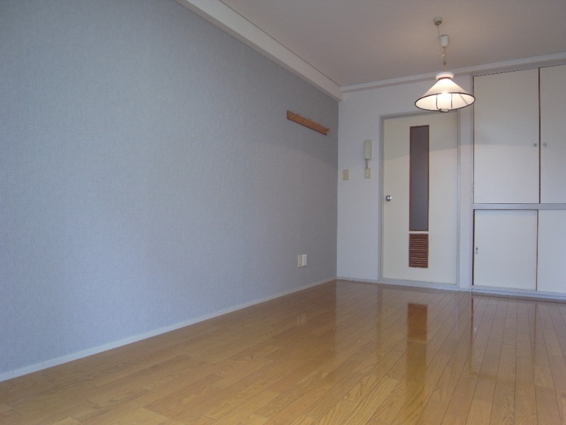 ハイコーポ能登の居間・リビング