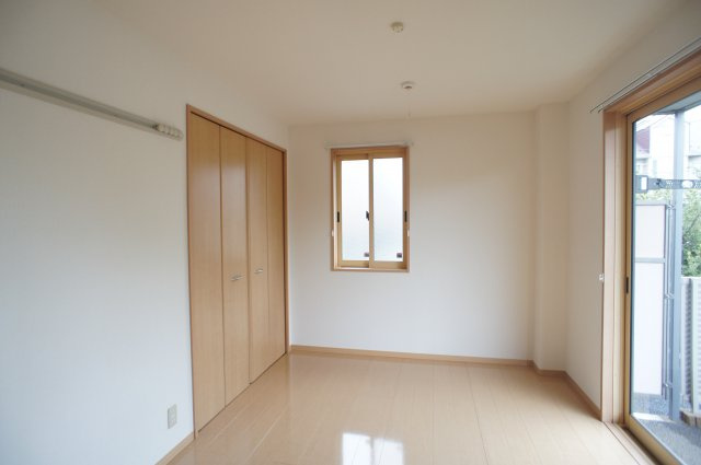 コンフォート新柏の洋室